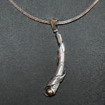 СРЕБЪРЕН МЕДАЛЬОН С РЕЧНА ПЕРЛА